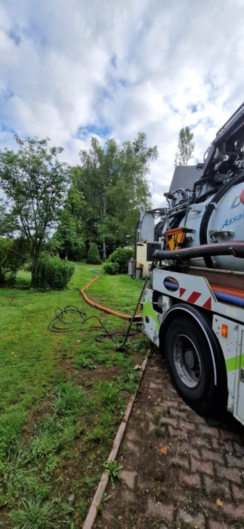 Entretien fosse toutes eaux à Saint Sauves d'Auvergne, Sancy, DÔMES Assainissement